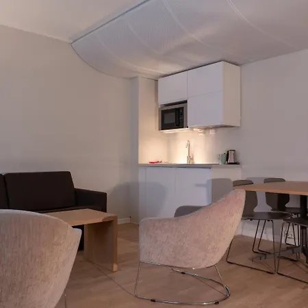 Living Sentrum Hotel
