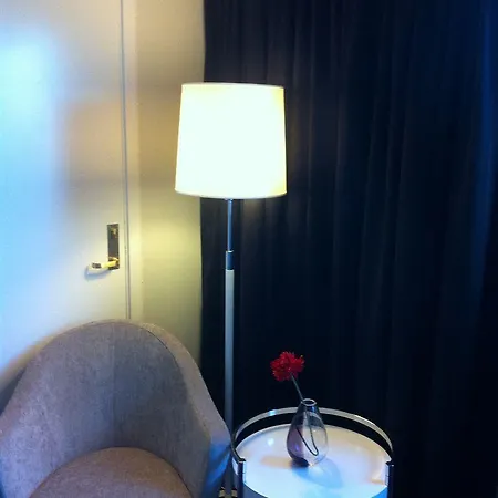 Living Sentrum فندق 3*
