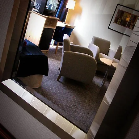 Hotel Living Sentrum 3*